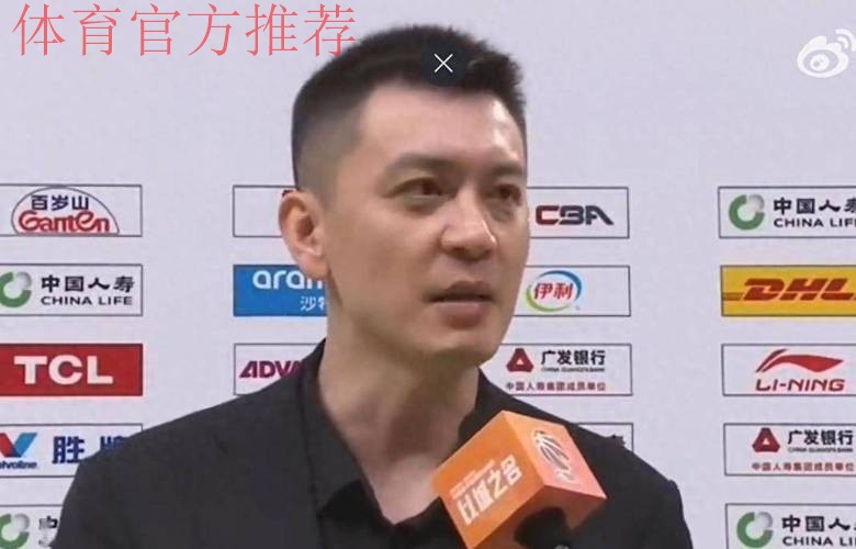 杨鸣赛中抗议裁判：你不能这么偏，广厦全是轻微触碰